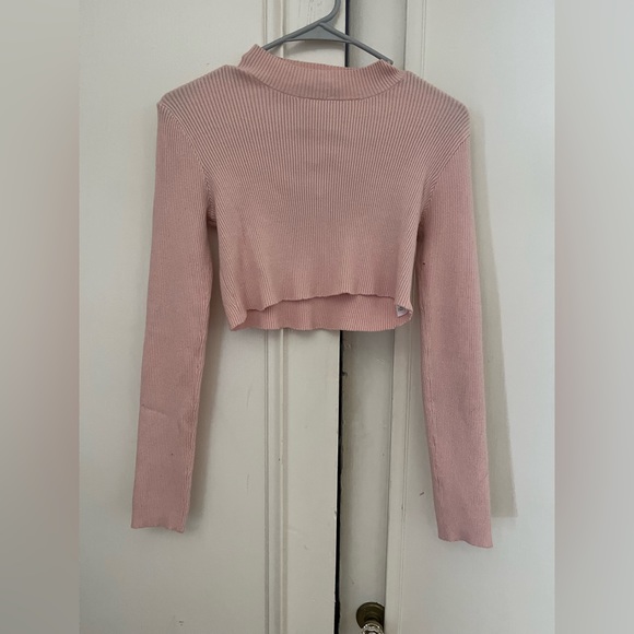 Brandy Melville Sweaters - Brandy Melville Pink Crop Sweater
